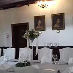 Bed and breakfast Palac Mysliwski W Antoninie Antonin (Ostrow Wielkopolski)