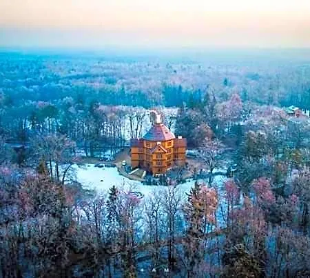 Palac Mysliwski W Antoninie 4*