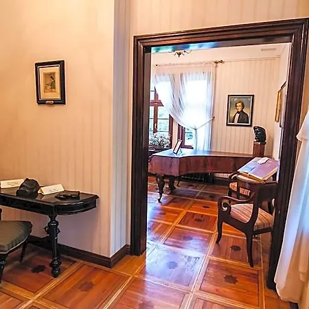 Palac Mysliwski W Antoninie Bed & Breakfast