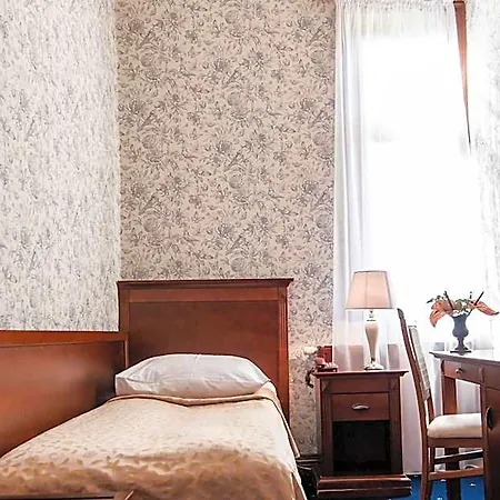 Palac Mysliwski W Antoninie Bed & Breakfast Antonin (Ostrow Wielkopolski)