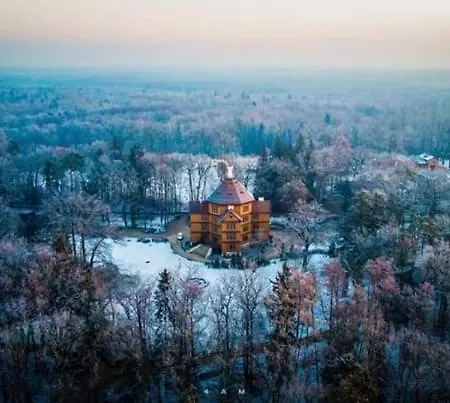 Palac Mysliwski W Antoninie 4*