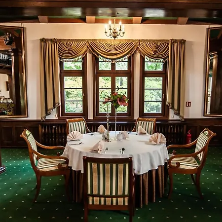 Palac Mysliwski W Antoninie Antonin (Ostrow Wielkopolski)