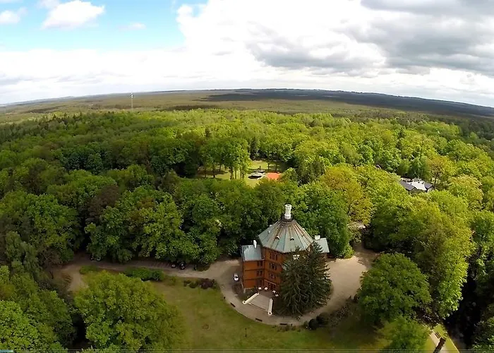 Palac Mysliwski W Antoninie 4*