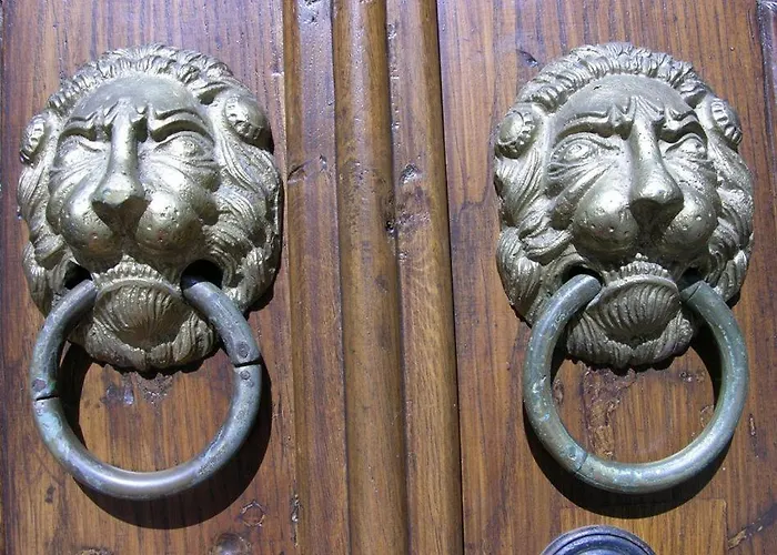 Palac Mysliwski W Antoninie Отель типа 