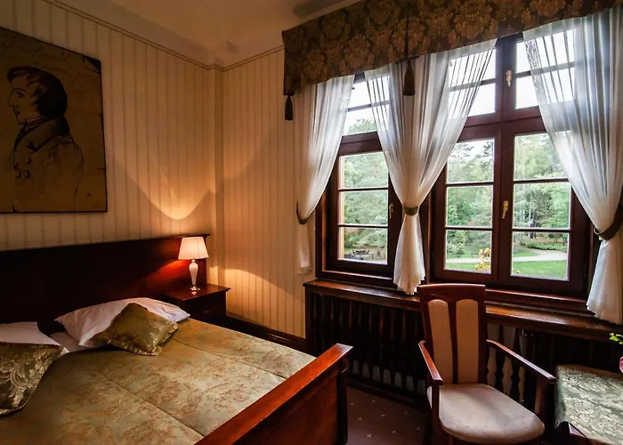 Bed & Breakfast Palac Mysliwski W Antoninie Antonin (Ostrow Wielkopolski)