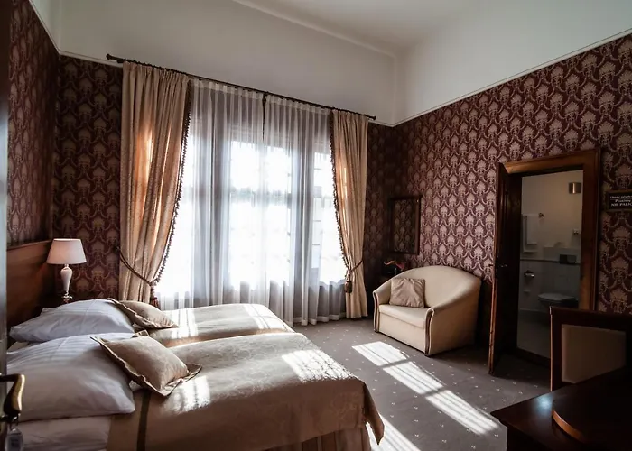 Palac Mysliwski W Antoninie