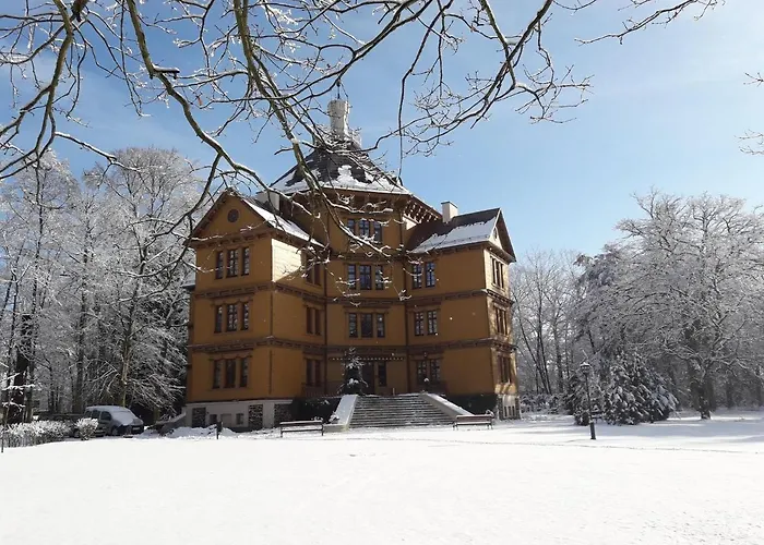 Palac Mysliwski W Antoninie