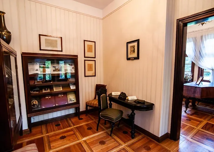 Palac Mysliwski W Antoninie