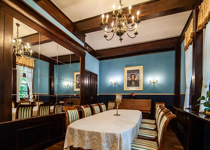 Palac Mysliwski W Antoninie Bed & Breakfast