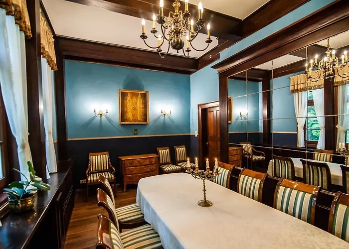 فندق مبيت وإفطار Palac Mysliwski W Antoninie Antonin (Ostrow Wielkopolski)