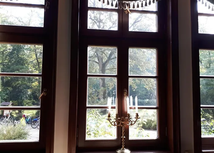 Palac Mysliwski W Antoninie Bed & Breakfast 4*